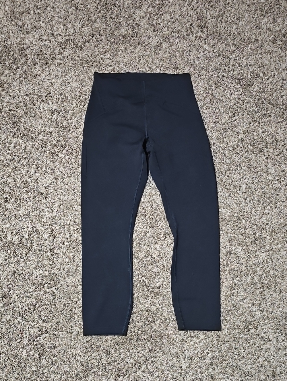 Lululemon InStill High Rise Crop 23" Sz 6!! Black Nwots